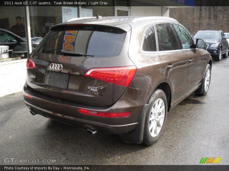 Teak Brown Metallic / Light Gray 2011 Audi Q5 2.0T quattro