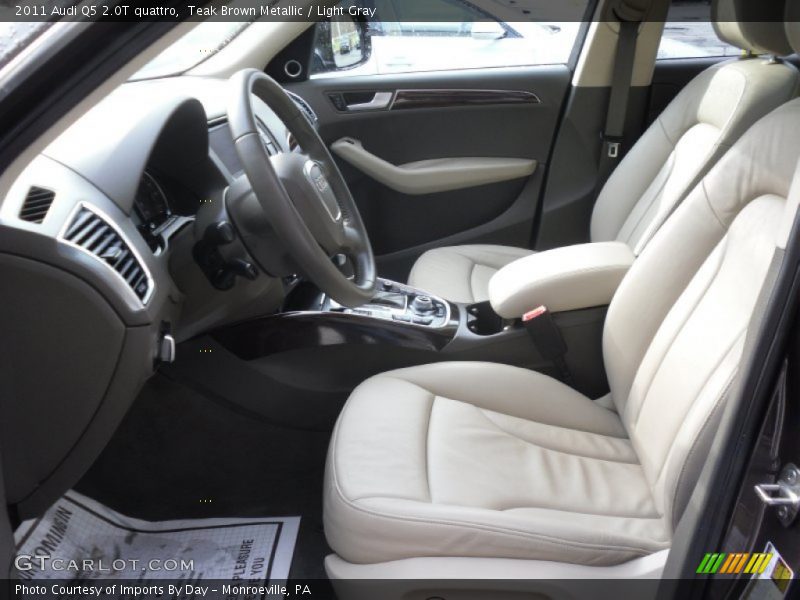 Teak Brown Metallic / Light Gray 2011 Audi Q5 2.0T quattro