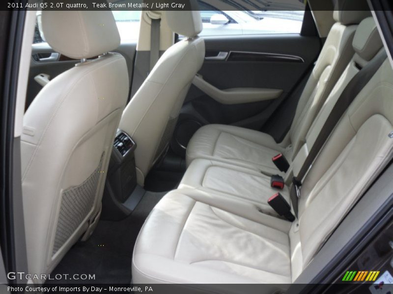 Teak Brown Metallic / Light Gray 2011 Audi Q5 2.0T quattro