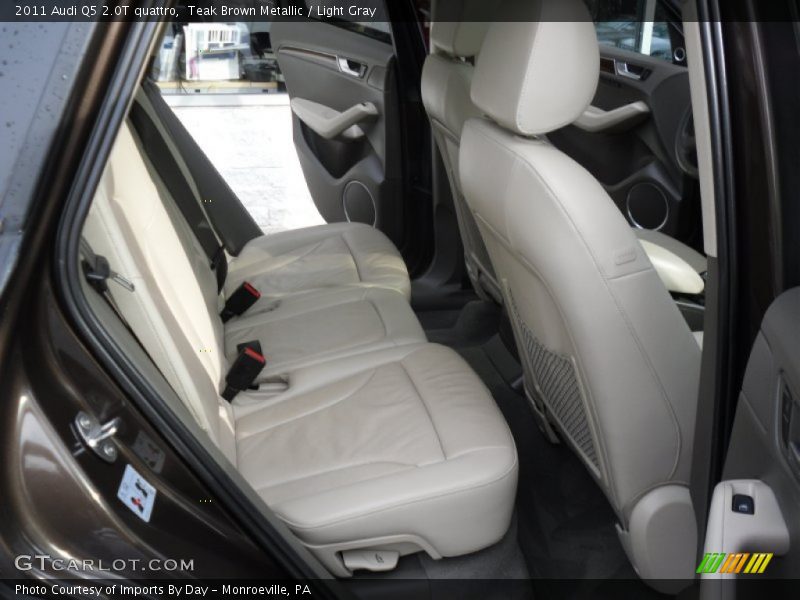Teak Brown Metallic / Light Gray 2011 Audi Q5 2.0T quattro
