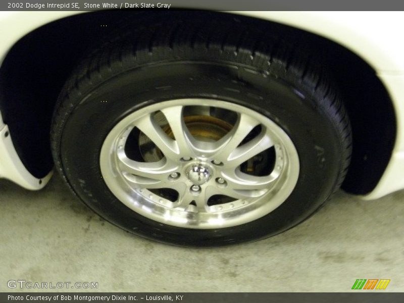 Stone White / Dark Slate Gray 2002 Dodge Intrepid SE