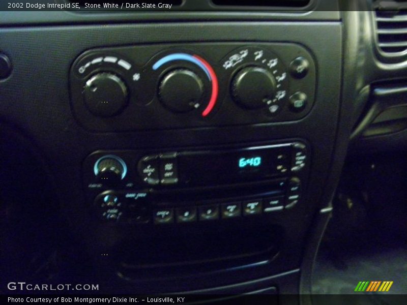 Stone White / Dark Slate Gray 2002 Dodge Intrepid SE