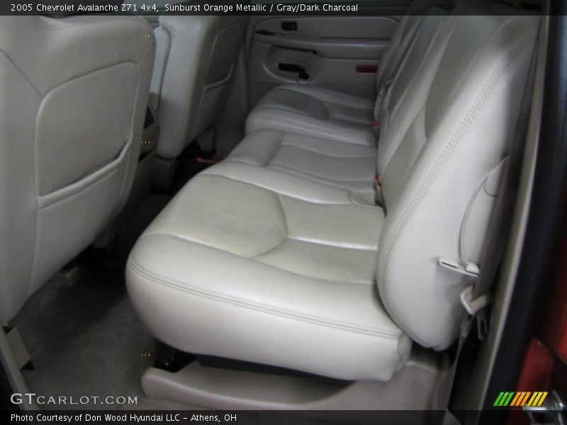 Sunburst Orange Metallic / Gray/Dark Charcoal 2005 Chevrolet Avalanche Z71 4x4