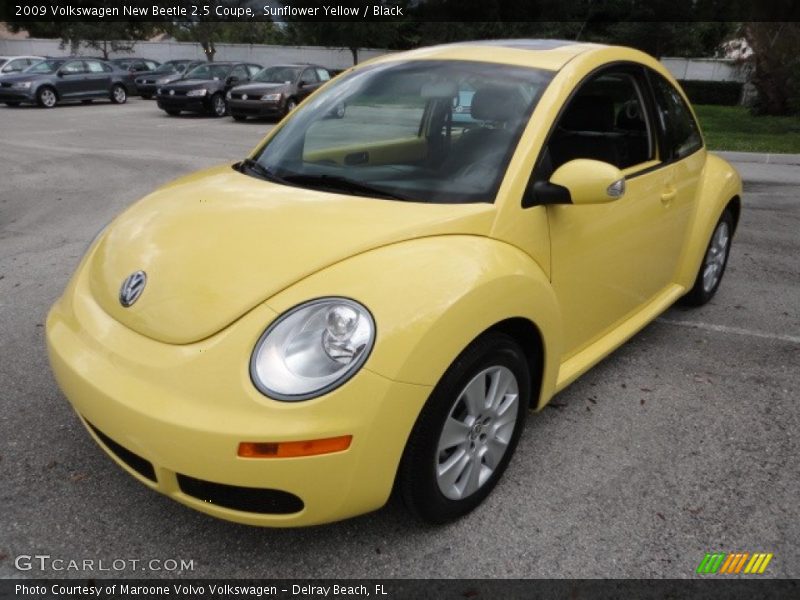 Sunflower Yellow / Black 2009 Volkswagen New Beetle 2.5 Coupe