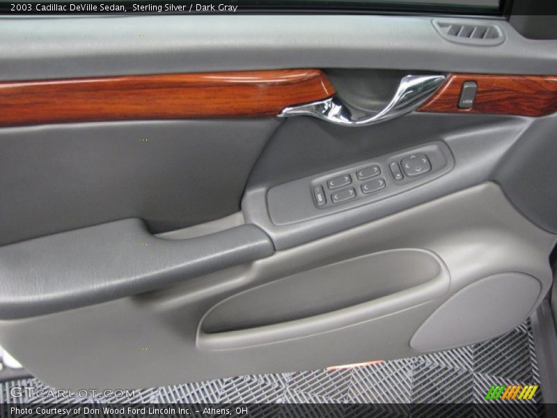 Sterling Silver / Dark Gray 2003 Cadillac DeVille Sedan