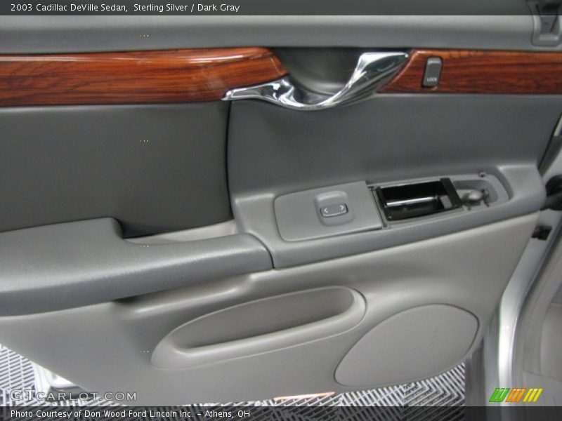 Sterling Silver / Dark Gray 2003 Cadillac DeVille Sedan