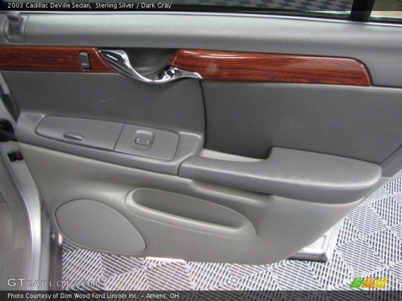 Sterling Silver / Dark Gray 2003 Cadillac DeVille Sedan