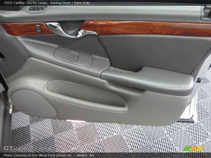 Sterling Silver / Dark Gray 2003 Cadillac DeVille Sedan