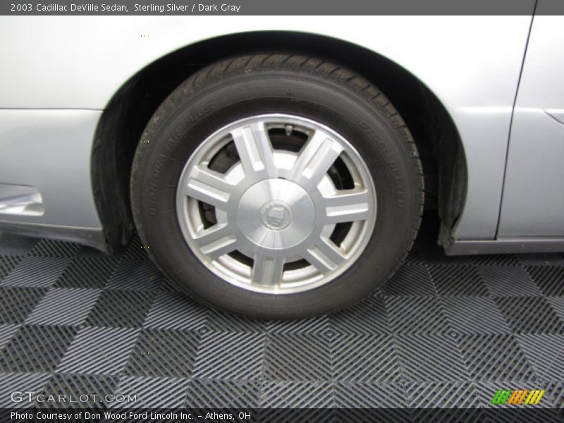Sterling Silver / Dark Gray 2003 Cadillac DeVille Sedan