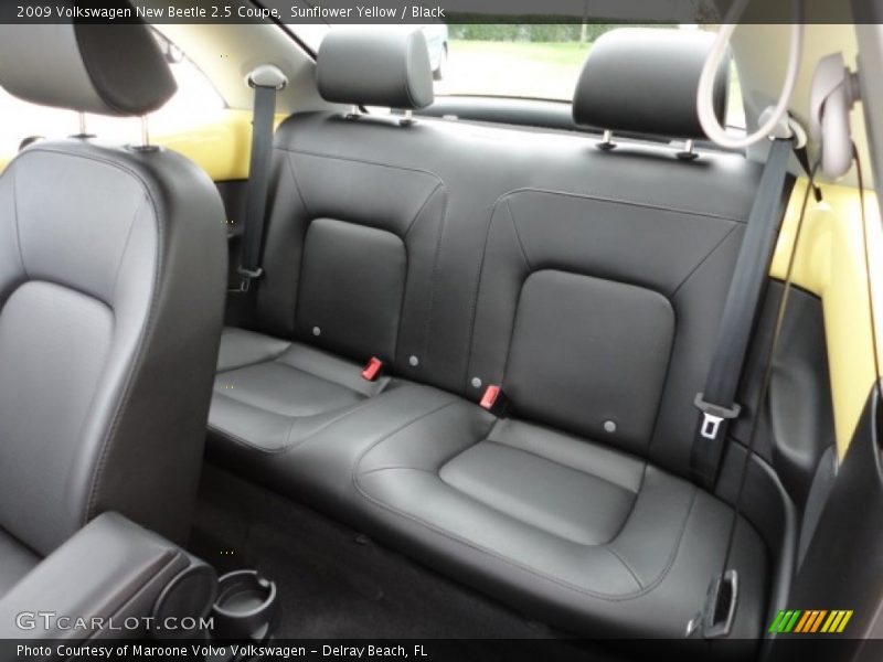 Sunflower Yellow / Black 2009 Volkswagen New Beetle 2.5 Coupe