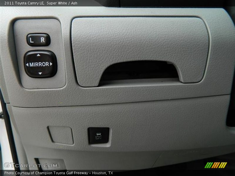 Super White / Ash 2011 Toyota Camry LE