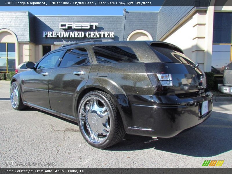 Brilliant Black Crystal Pearl / Dark Slate Gray/Light Graystone 2005 Dodge Magnum SE