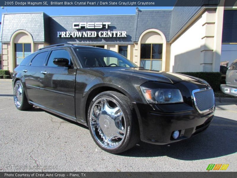 Brilliant Black Crystal Pearl / Dark Slate Gray/Light Graystone 2005 Dodge Magnum SE