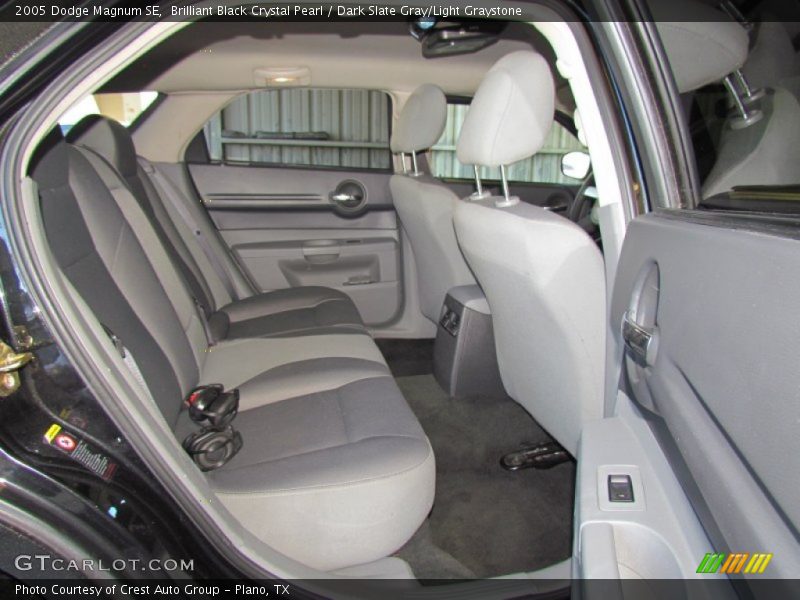 Brilliant Black Crystal Pearl / Dark Slate Gray/Light Graystone 2005 Dodge Magnum SE