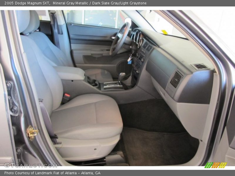 Mineral Gray Metallic / Dark Slate Gray/Light Graystone 2005 Dodge Magnum SXT