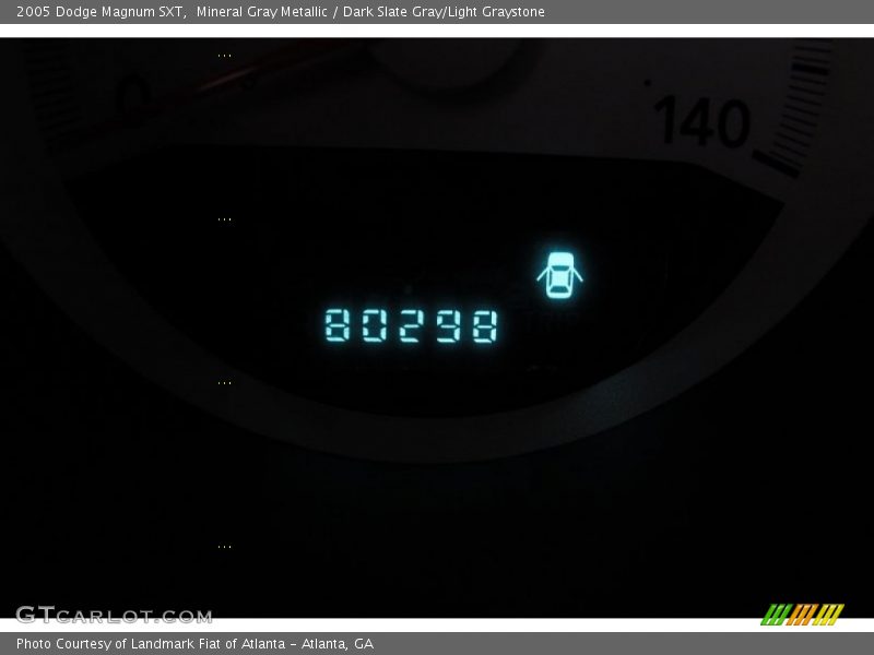Mineral Gray Metallic / Dark Slate Gray/Light Graystone 2005 Dodge Magnum SXT