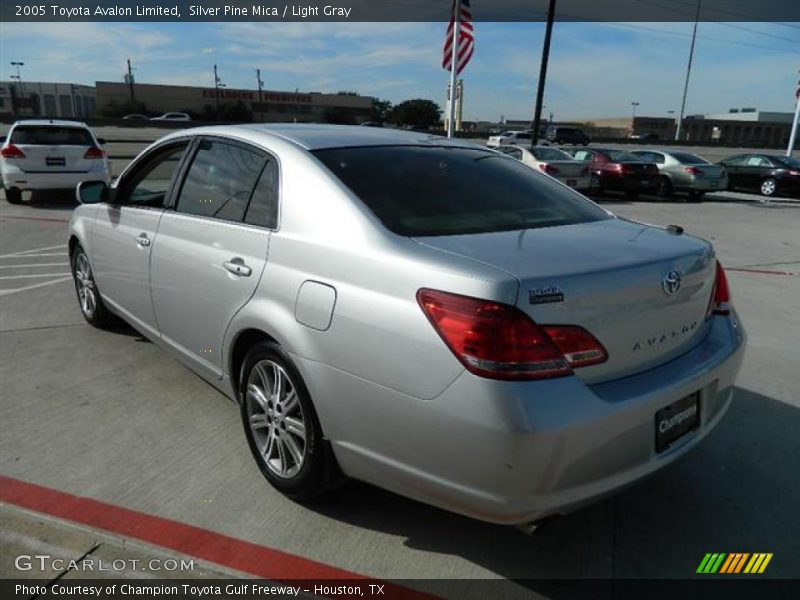 Silver Pine Mica / Light Gray 2005 Toyota Avalon Limited