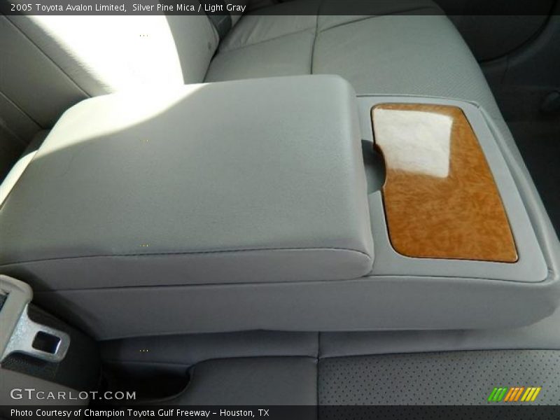 Silver Pine Mica / Light Gray 2005 Toyota Avalon Limited
