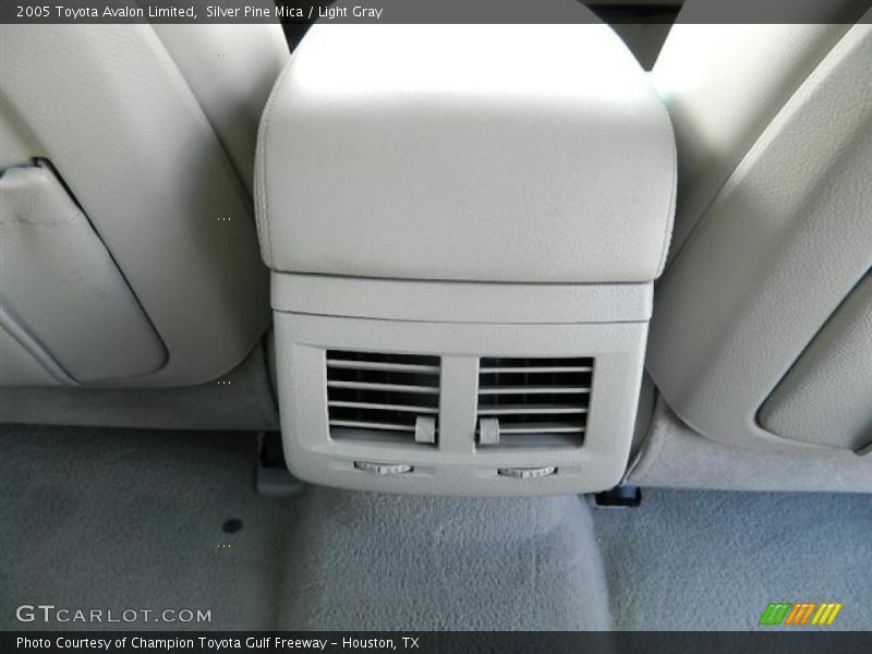Silver Pine Mica / Light Gray 2005 Toyota Avalon Limited