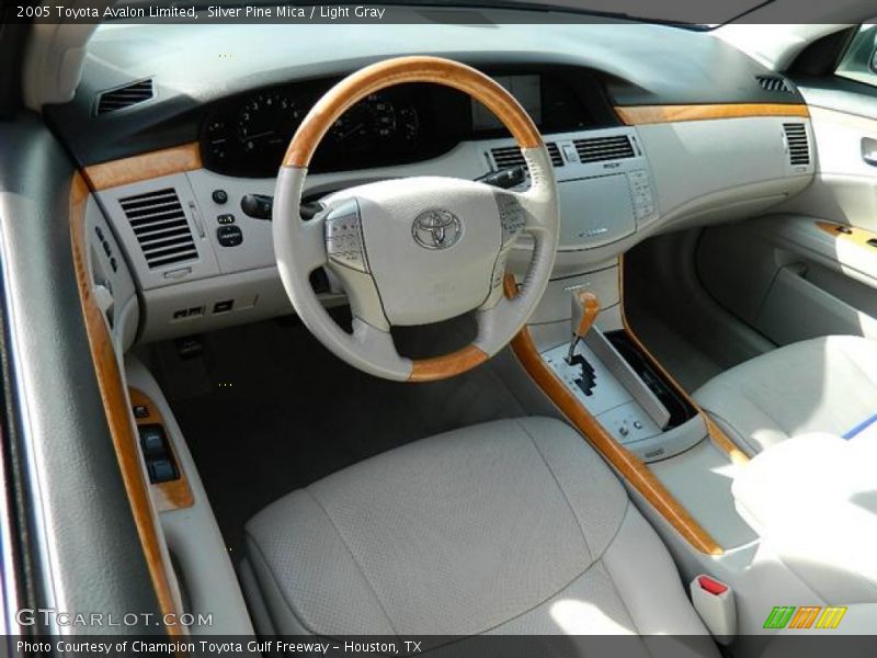 Silver Pine Mica / Light Gray 2005 Toyota Avalon Limited