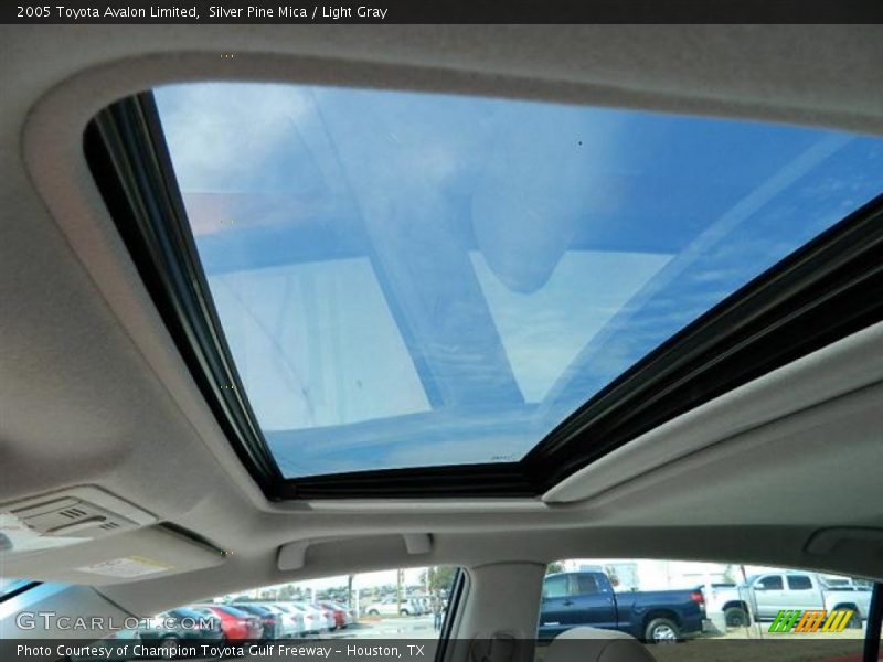 Silver Pine Mica / Light Gray 2005 Toyota Avalon Limited