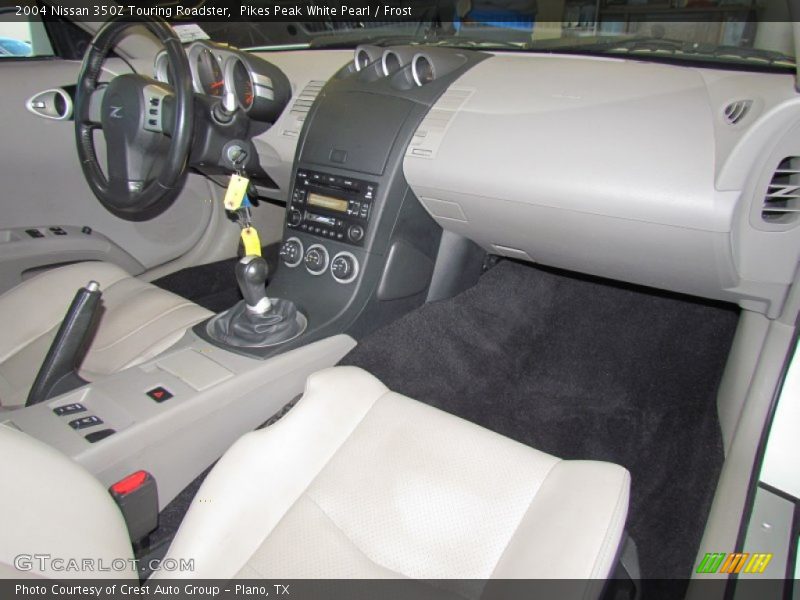 Dashboard of 2004 350Z Touring Roadster