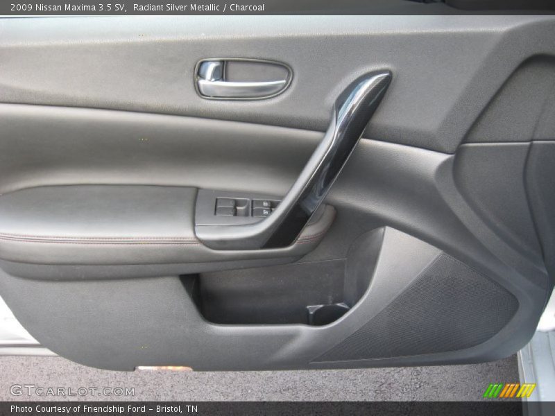 Radiant Silver Metallic / Charcoal 2009 Nissan Maxima 3.5 SV