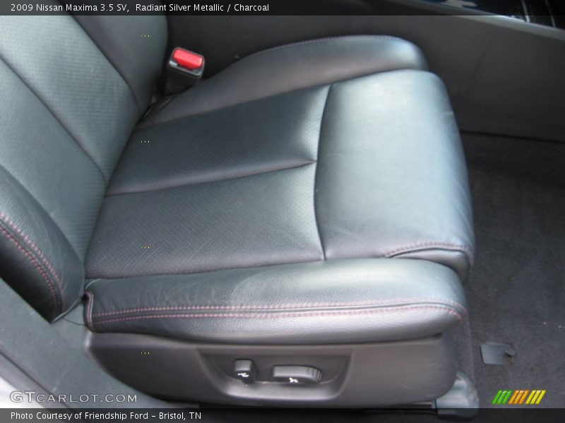Radiant Silver Metallic / Charcoal 2009 Nissan Maxima 3.5 SV