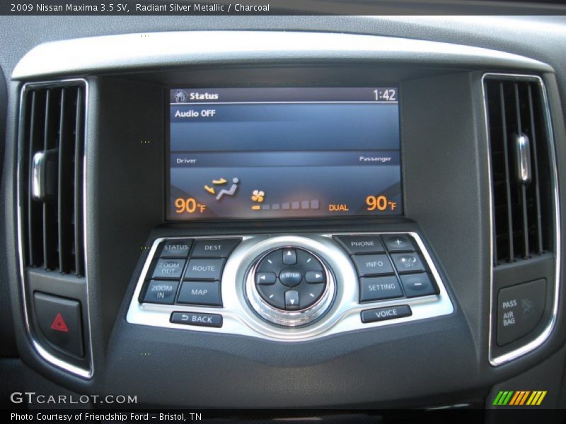 Radiant Silver Metallic / Charcoal 2009 Nissan Maxima 3.5 SV