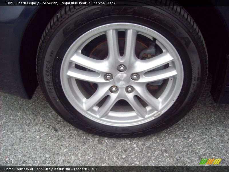 Regal Blue Pearl / Charcoal Black 2005 Subaru Legacy 2.5i Sedan
