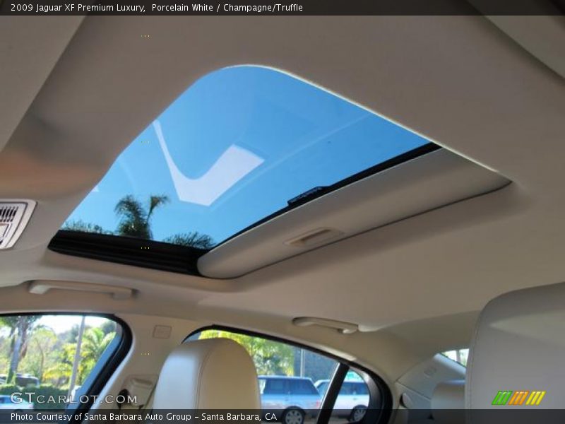 Porcelain White / Champagne/Truffle 2009 Jaguar XF Premium Luxury