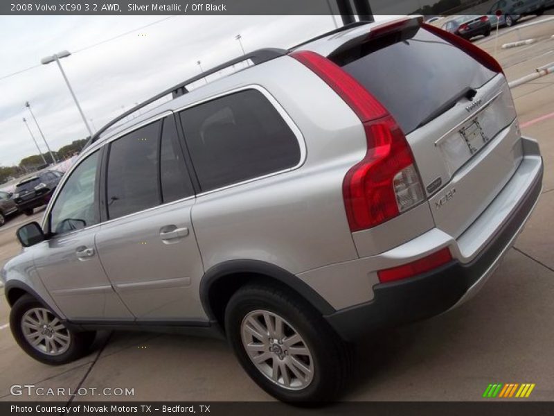 Silver Metallic / Off Black 2008 Volvo XC90 3.2 AWD