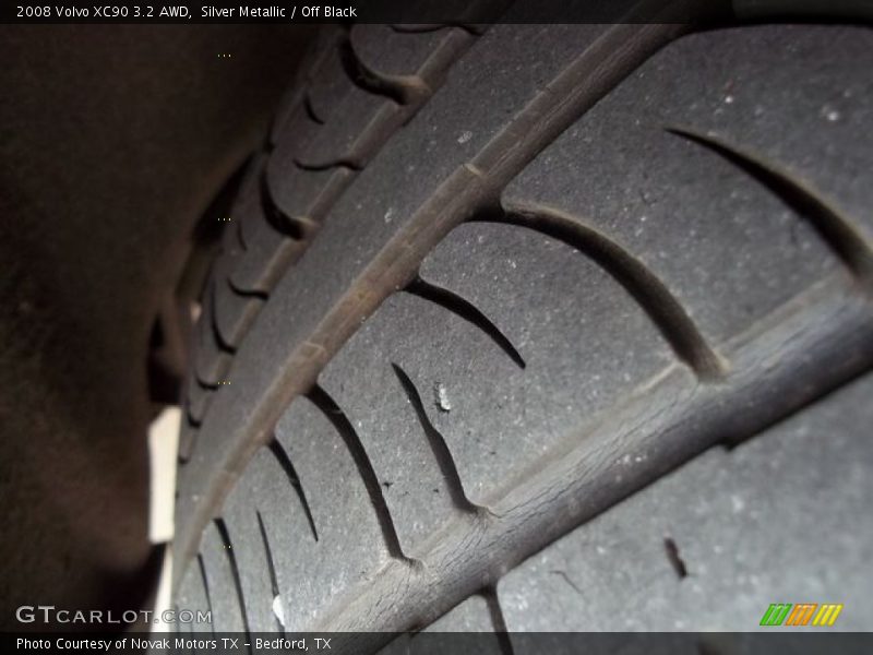 Silver Metallic / Off Black 2008 Volvo XC90 3.2 AWD