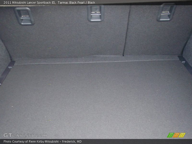Tarmac Black Pearl / Black 2011 Mitsubishi Lancer Sportback ES
