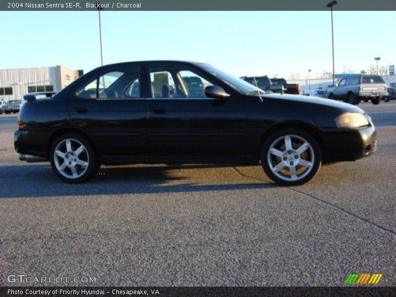 Blackout / Charcoal 2004 Nissan Sentra SE-R