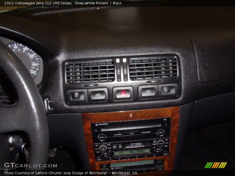 Silver Arrow Metallic / Black 2001 Volkswagen Jetta GLX VR6 Sedan