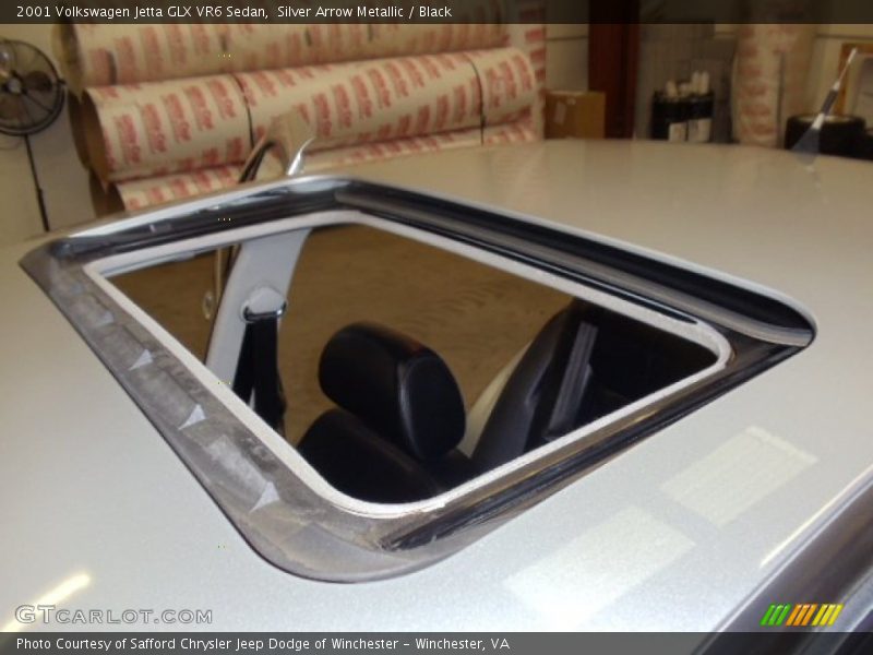Silver Arrow Metallic / Black 2001 Volkswagen Jetta GLX VR6 Sedan