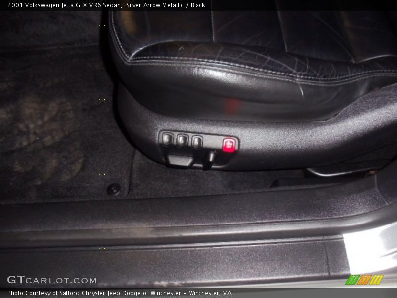 Silver Arrow Metallic / Black 2001 Volkswagen Jetta GLX VR6 Sedan