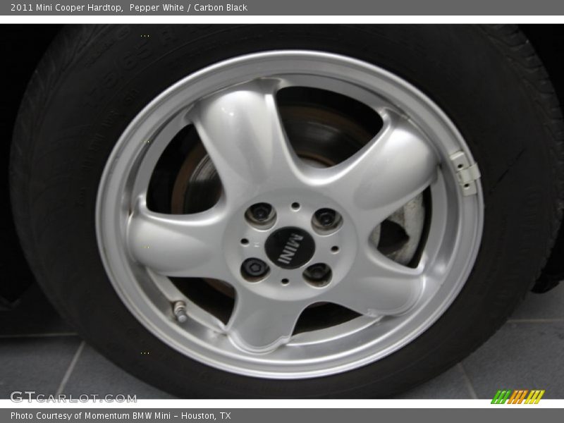 Pepper White / Carbon Black 2011 Mini Cooper Hardtop