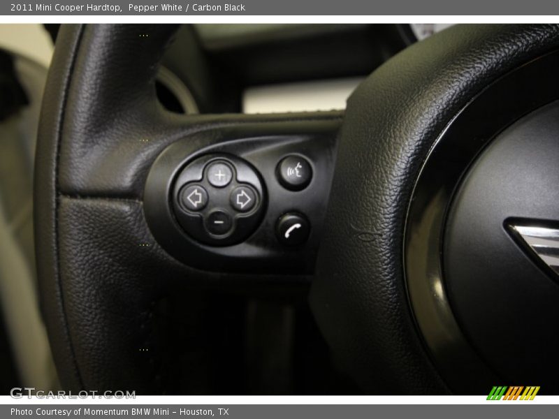 Pepper White / Carbon Black 2011 Mini Cooper Hardtop