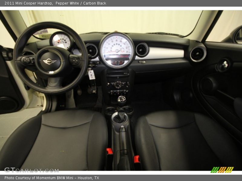Pepper White / Carbon Black 2011 Mini Cooper Hardtop