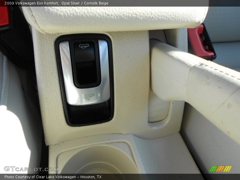 Opal Silver / Cornsilk Beige 2009 Volkswagen Eos Komfort