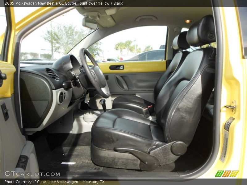 Sunflower Yellow / Black 2005 Volkswagen New Beetle GL Coupe