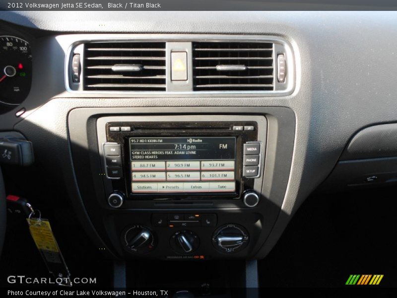 Black / Titan Black 2012 Volkswagen Jetta SE Sedan
