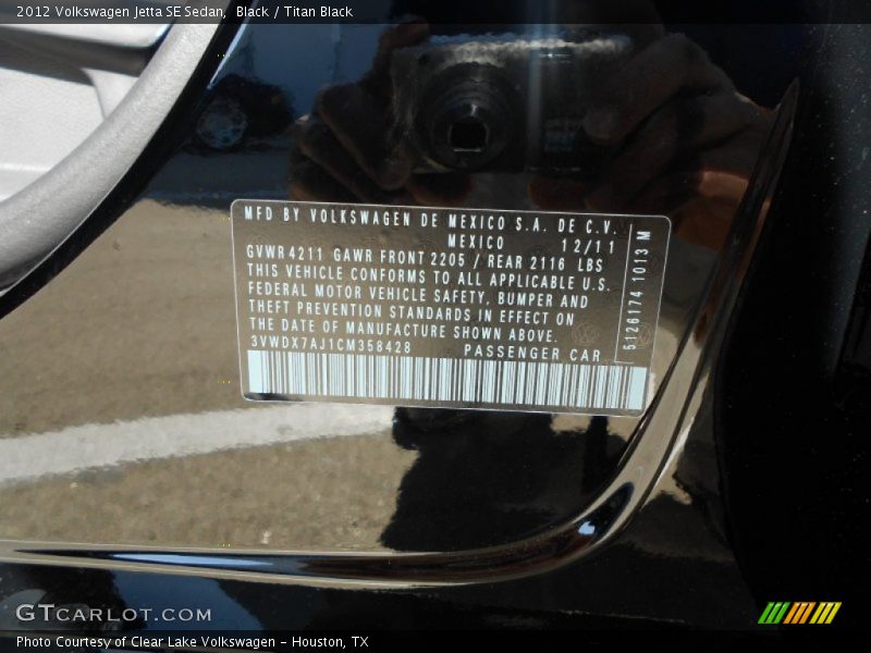 Black / Titan Black 2012 Volkswagen Jetta SE Sedan