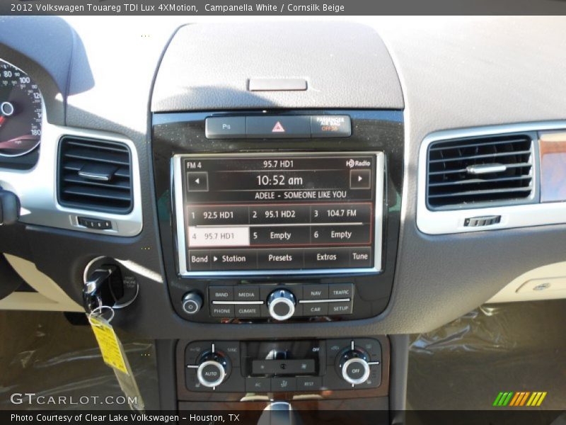 Campanella White / Cornsilk Beige 2012 Volkswagen Touareg TDI Lux 4XMotion