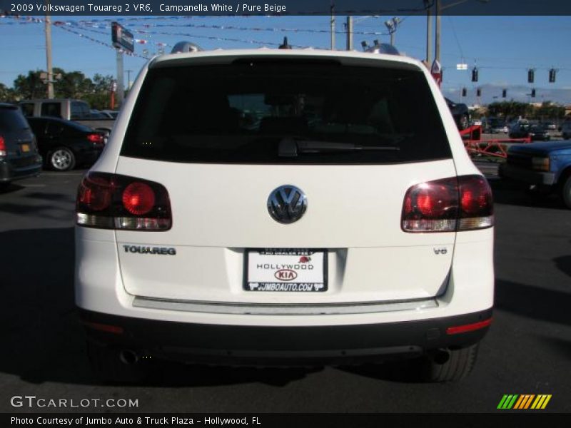 Campanella White / Pure Beige 2009 Volkswagen Touareg 2 VR6