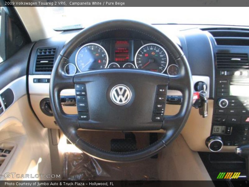 Campanella White / Pure Beige 2009 Volkswagen Touareg 2 VR6