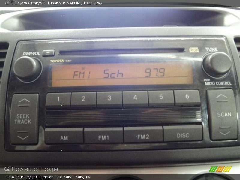 Lunar Mist Metallic / Dark Gray 2005 Toyota Camry SE