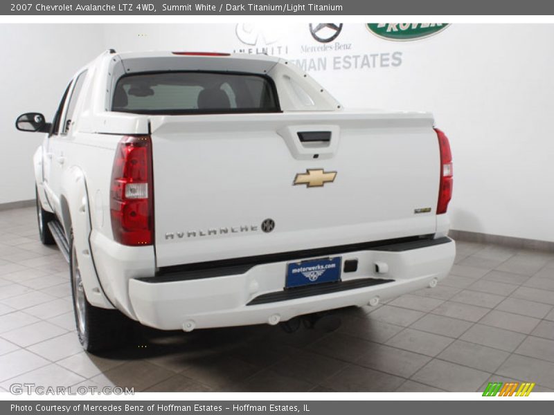 Summit White / Dark Titanium/Light Titanium 2007 Chevrolet Avalanche LTZ 4WD